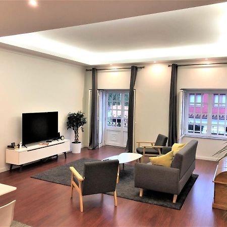 Апартаменты Charm City Center Apt 140M2 & Free Parking Брага Экстерьер фото