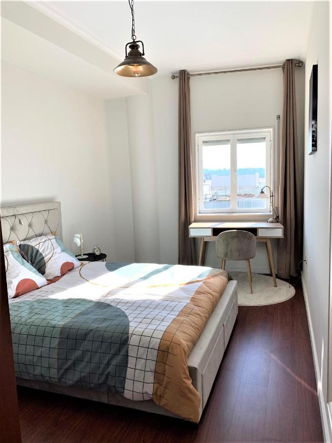 Апартаменты Charm City Center Apt 140M2 & Free Parking Брага Экстерьер фото