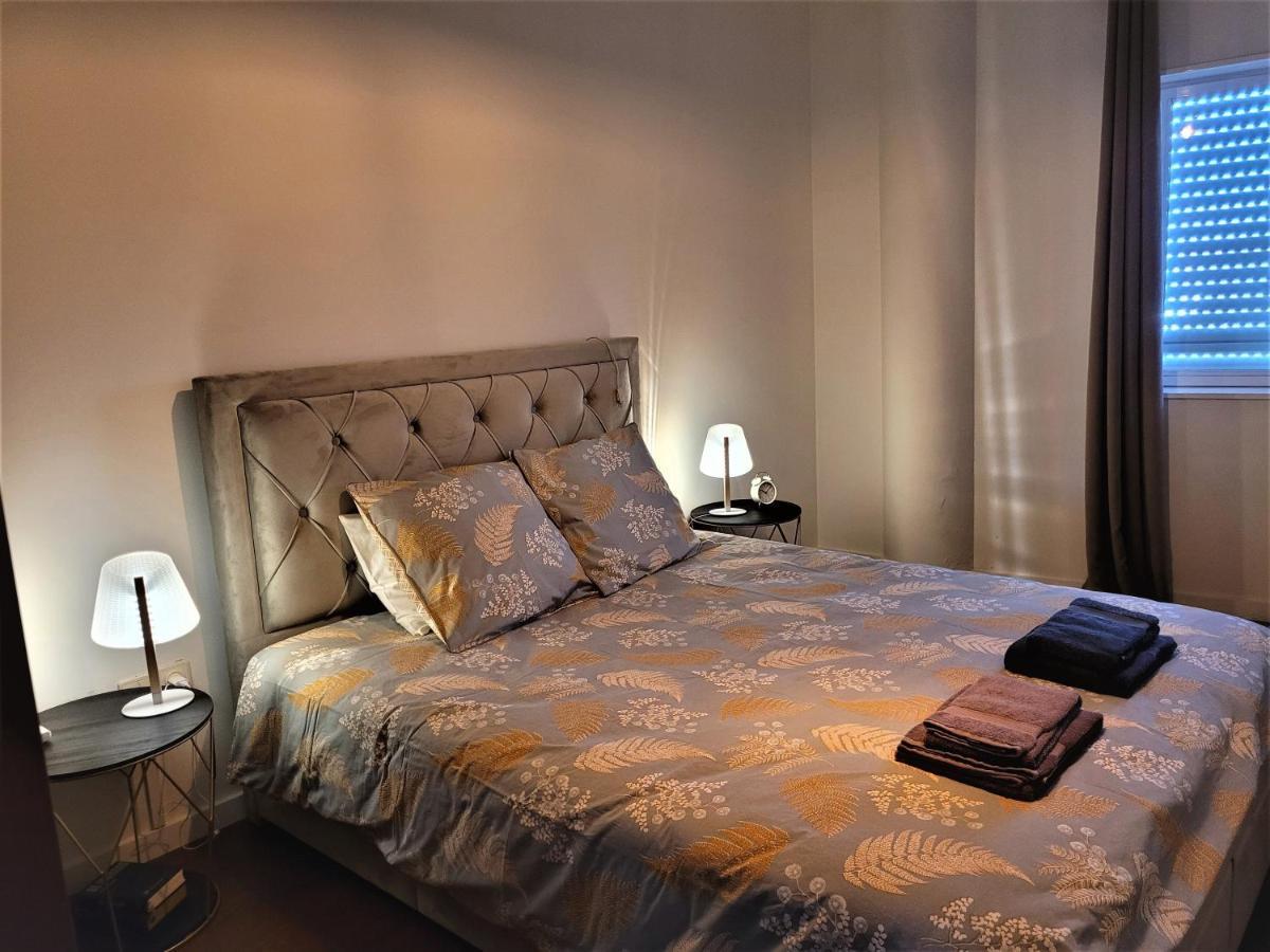 Апартаменты Charm City Center Apt 140M2 & Free Parking Брага Экстерьер фото